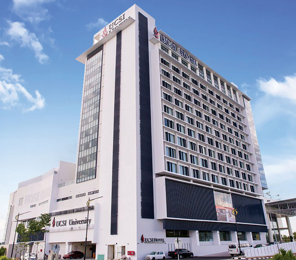 馬來西亞思特雅大學(xué)費用